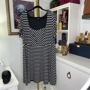 Torrid fit and flare skater dress stripes 4X
